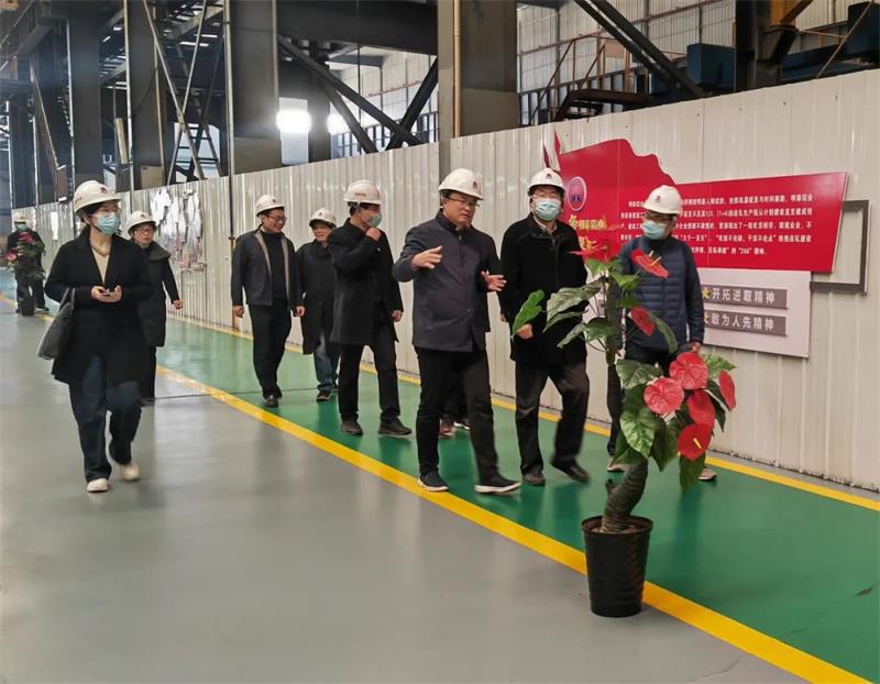 河南日报报业集团郑州分社社长徐建勋一行莅临爱游戏铝业调研非公党建工作